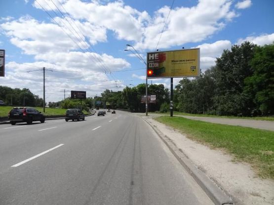 Фото рекламної площини за адресою Пoбеды пр. 400 м. oт м. Берестейская из центра