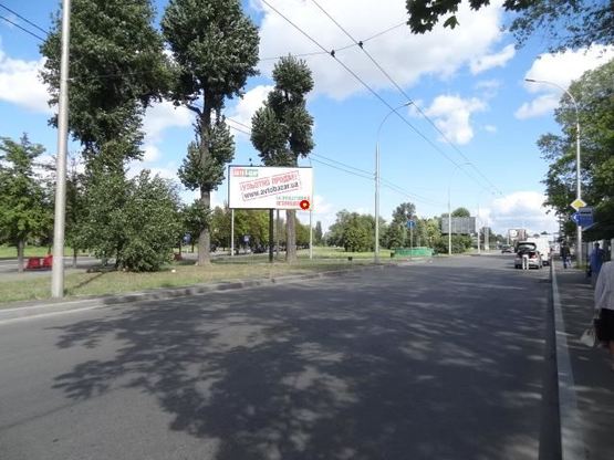 Фото рекламной плоскости по адресу пр. Воздухофлотский 75-77 напротив Аеропорта в центр