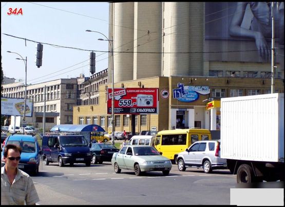 Фото рекламної площини за адресою (225345) Голосеевская площадь, из центра