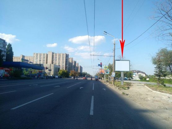 Фото рекламної площини за адресою t064A,вул. Набережна Перемоги, навпроти буд. №58, на світлофорі Фото рекламної площини за адресою t064A,вул. Набережна Перемоги, навпроти буд. №58, на світлофорі