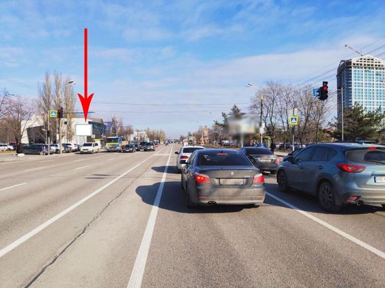 Фото рекламної площини за адресою t135B,вул. Набережна Перемоги, в районі буд. 30, біля світлофору, рух в центр Фото рекламної площини за адресою t135B,вул. Набережна Перемоги, в районі буд. 30, біля світлофору, рух в центр