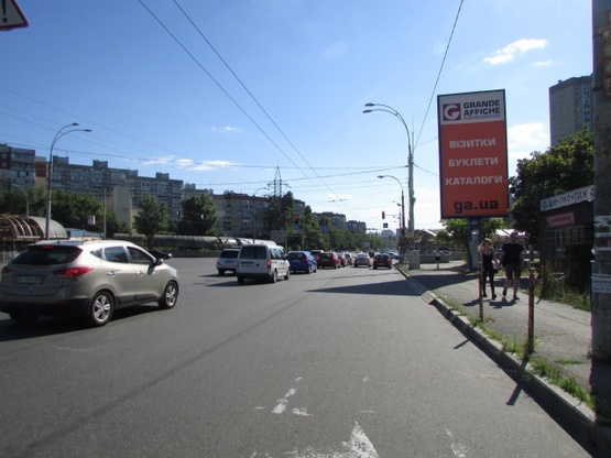 Фото рекламної площини за адресою Правди проспект / Свободи проспект / Наталії Ужвій