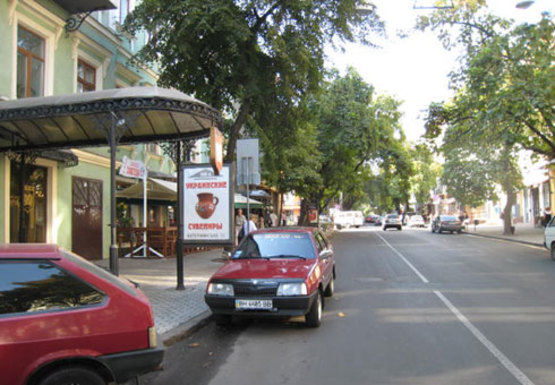 Фото рекламної площини за адресою Екатерининская ул., 3   B