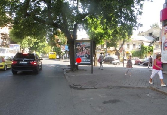 Фото рекламної площини за адресою Екатерининская ул., 81