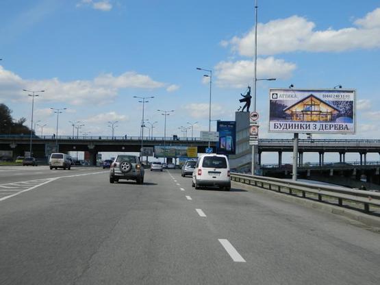 Фото рекламной плоскости по адресу Набережное шоссе ,200 м до моста Метро направление Почтовая площадь Фото рекламной плоскости по адресу Набережное шоссе ,200 м до моста Метро направление Почтовая площадь