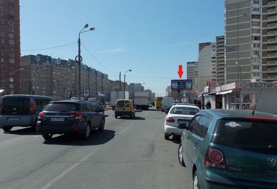 Фото рекламной плоскости по адресу Ахматовой Анны ул., 4(светофор)