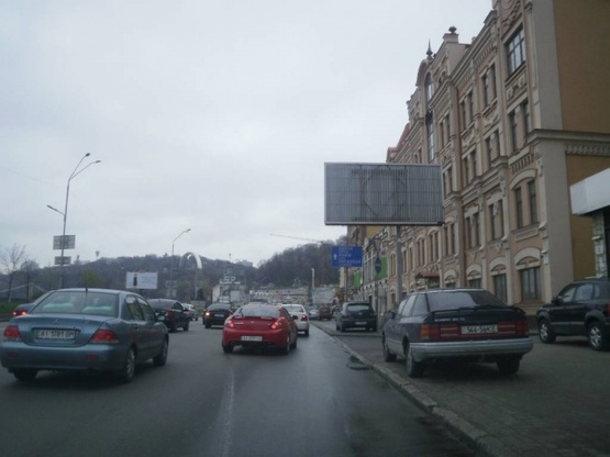 Фото рекламної площини за адресою Набережно-Крещатитская, 9