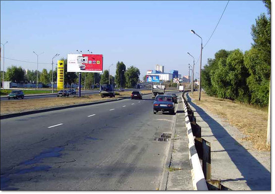 Фото рекламної площини за адресою ул.Богатырская направление Вышгорода (АЗС "Кло") Фото рекламної площини за адресою ул.Богатырская направление Вышгорода (АЗС "Кло")