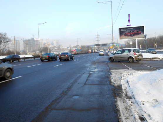 Фото рекламної площини за адресою Столичне шосе, 200 м в’їзд на Південний міст, навпроти АЗС ТНК, напр. в центр