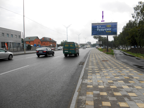 Фото рекламної площини за адресою пр. Академіка Палладіна,, напроти входу в ТРЦ Лавіна