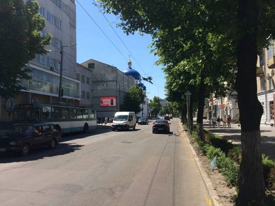 Фото рекламної площини за адресою ул.Киевская, 20 - ул.Михайловская, центр, "Укртелеком", пешеходная зона (кинотеатр, рестораны, кафе), православный собор Фото рекламної площини за адресою ул.Киевская, 20 - ул.Михайловская, центр, "Укртелеком", пешеходная зона (кинотеатр, рестораны, кафе), православный собор