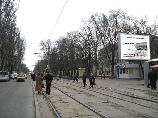 Фото рекламной плоскости по адресу пл. Октябрьская - пр. К.Маркса, ЦГБ им. Мечникова бэк-лайт 4х3 Фото рекламной плоскости по адресу пл. Октябрьская - пр. К.Маркса, ЦГБ им. Мечникова бэк-лайт 4х3