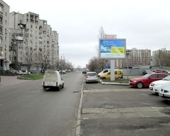 Фото рекламної площини за адресою вул. Ливарна, 15 - вул. Січеславська Набережна, на Фестивальний причал, муз. училище, з центру/ул. Литейная, 15 - ул. Набережная Ленина, на Фестивальный причал, муз. училище, из центра