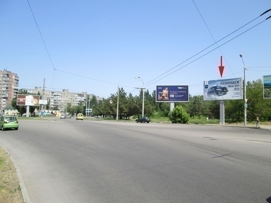 Фото рекламной плоскости по адресу вул. Набережна Перемоги - пл. Перемоги, кільце, рух з пр. Героїв і вул. Космічної в центр (Беклайт 4х8)/ул. Набережная Победы - пл. Победы, кольцо, движение с пр. Героев и ул. Космической в центр (бэклайт 4х8)