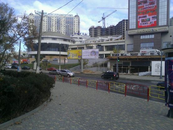 Фото рекламної площини за адресою Гагаринское плато, 5 (правая) (Призма)