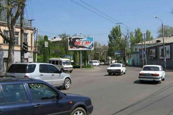 Фото рекламної площини за адресою ул. Мечникова, 100 - ул. Б.Хмельницкого (Призма)