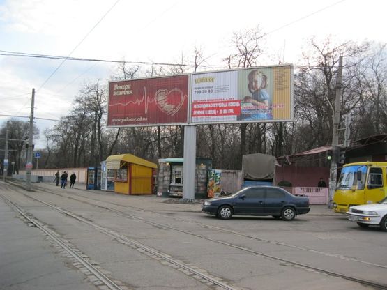 Фото рекламной плоскости по адресу Люстдорфская дор. - ул. Чернышевского (Призма правая)