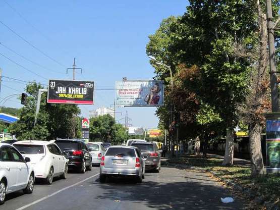 Фото рекламной плоскости по адресу ул. Краснова, 3-Б/2 (Призма)