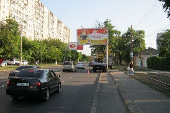 Фото рекламної площини за адресою Люстдорфская дор., 8 - ул. Бреуса (Призма)