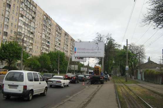 Фото рекламной плоскости по адресу ул. Люстдорфская - ул. Бреуса (Призма)