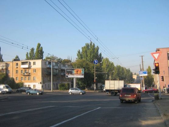 Фото рекламной плоскости по адресу ул. Балковская, 126 А - ул. Мельницкая (Призма) Фото рекламной плоскости по адресу ул. Балковская, 126 А - ул. Мельницкая (Призма)