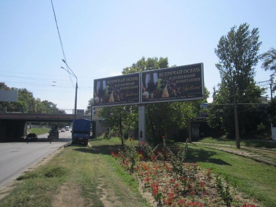 Фото рекламної площини за адресою ул. Водопроводная, 28 (призма левая) Фото рекламної площини за адресою ул. Водопроводная, 28 (призма левая)