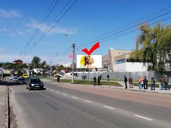 Фото рекламной плоскости по адресу вул.Мазепи 1, СТРЦ Спартак, до пр.Чорновола Фото рекламной плоскости по адресу вул.Мазепи 1, СТРЦ Спартак, до пр.Чорновола