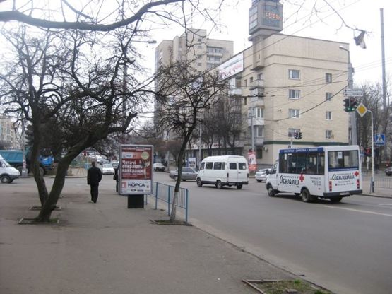 Фото рекламної площини за адресою ул. Победы (кафе Арт Бургер, остановка Собор)