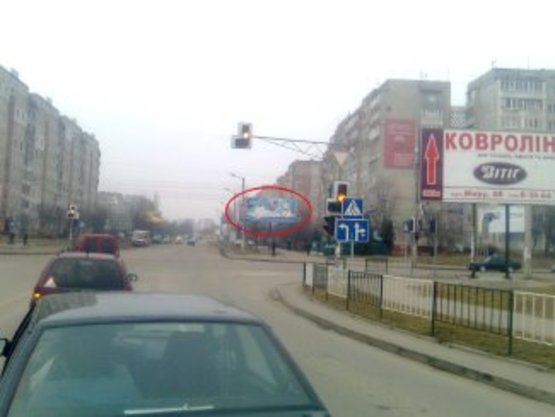 Фото рекламной плоскости по адресу Іоана Павла II - Івасюка №1  (ТЦ Арсен,ГМ Епіцентр)