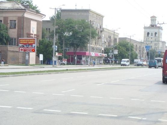 Фото рекламной плоскости по адресу пр.Соборний — вул.Добролюбова-АБВ, ст.Б