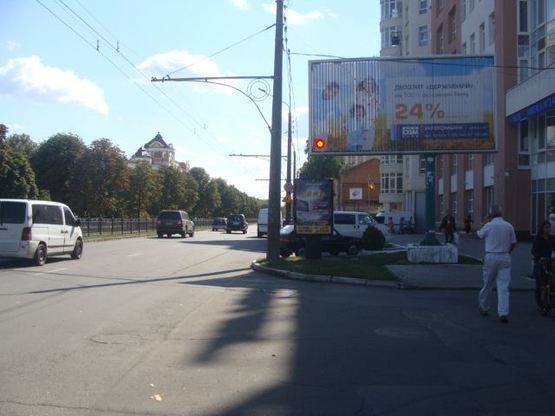 Фото рекламной плоскости по адресу Соборності вул.(Жовтнева), 65 Фото рекламной плоскости по адресу Соборності вул.(Жовтнева), 65