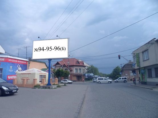 Фото рекламной плоскости по адресу вул. Садова-Духновича, призма