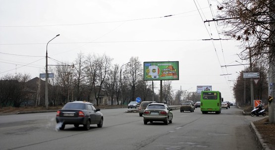 Фото рекламної площини за адресою 50 лет СССР пр-т, 168, из центра Фото рекламної площини за адресою 50 лет СССР пр-т, 168, из центра