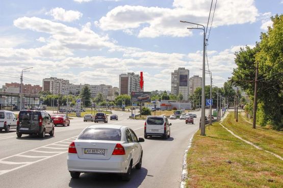Фото рекламної площини за адресою Героев Труда ул., 2-В, в центр (VIP) (ост. Жилярди) Фото рекламної площини за адресою Героев Труда ул., 2-В, в центр (VIP) (ост. Жилярди)
