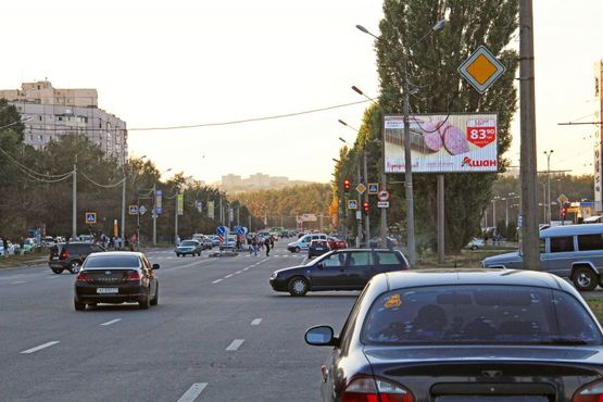 Фото рекламной плоскости по адресу Героев Труда ул., 9-Б, в центр (VIP) (Дафи) Фото рекламной плоскости по адресу Героев Труда ул., 9-Б, в центр (VIP) (Дафи)