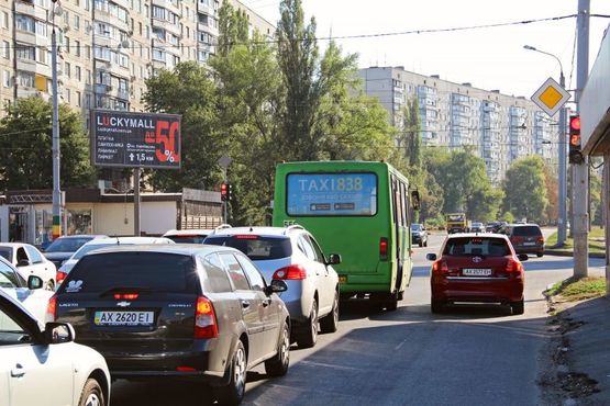 Фото рекламной плоскости по адресу Академика Павлова ул., 134/16 - Валентиновская ул, в центр (VIP) Фото рекламной плоскости по адресу Академика Павлова ул., 134/16 - Валентиновская ул, в центр (VIP)