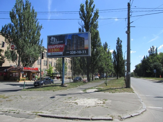 Фото рекламної площини за адресою Вацлава Гавела (Лепсе) бул./Метростроевская (на разделителе). По направлению к ул. Гарматной Фото рекламної площини за адресою Вацлава Гавела (Лепсе) бул./Метростроевская (на разделителе). По направлению к ул. Гарматной