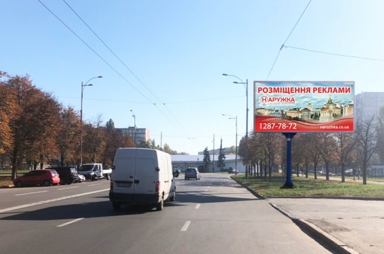 Фото рекламной плоскости по адресу Бульвар Ромен Роллана, 3 (остановка). Пересечение с просп. Л. Курбаса Фото рекламной плоскости по адресу Бульвар Ромен Роллана, 3 (остановка). Пересечение с просп. Л. Курбаса