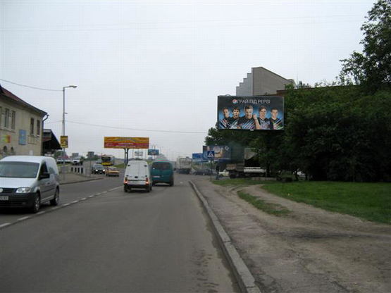 Фото рекламной плоскости по адресу пр.Червоної Калини - вул. Угорська