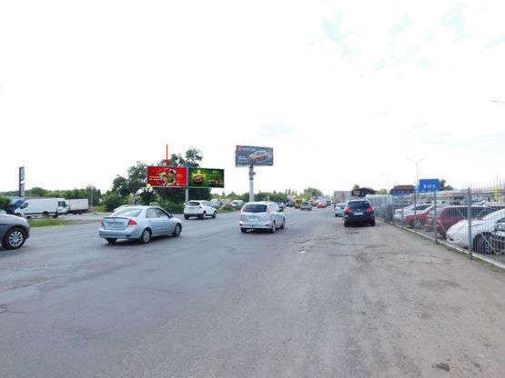 Фото рекламной плоскости по адресу Кольцевая дорога, на светофоре, рядом Гостиница, от МЕТRО к Жулян, левый