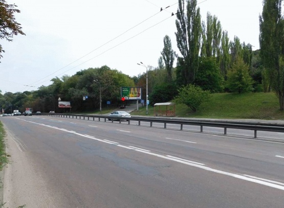 Фото рекламної площини за адресою Телиги Е.ул., от ст. метро "Дорогожичи" в сторону ул. Фрунзе, напротив АЗС