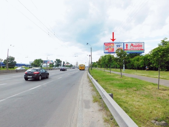 Фото рекламної площини за адресою Бандеры Степана пр-т, в сторону Петровки, левый, в центр