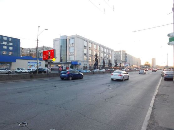 Фото рекламної площини за адресою Бандеры Степана пр-т 8 Фото рекламної площини за адресою Бандеры Степана пр-т 8