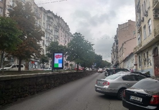 Фото рекламной плоскости по адресу Сеть из 25 адресов в центре Киева (10 сек. в 3-х мин. блоке) (UHDTV75-25 шт.) Фото рекламной плоскости по адресу Сеть из 25 адресов в центре Киева (10 сек. в 3-х мин. блоке) (UHDTV75-25 шт.)