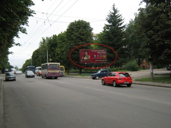 Фото рекламної площини за адресою Гагаріна  45 (Чайка, Автовокзал)