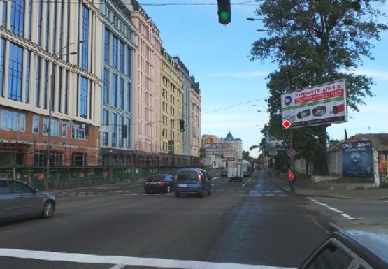 Фото рекламної площини за адресою Набережно-Крещатицкая ул. - Нижний Вал ул.