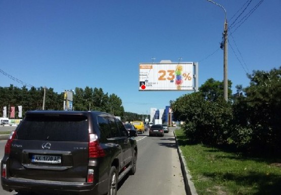 Фото рекламної площини за адресою Барабашова ул. - Героев Труда ул.