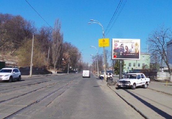 Фото рекламної площини за адресою Кириловская ул., 86 (Фрунзе ул.) - Нахимова ул. (BackLit)