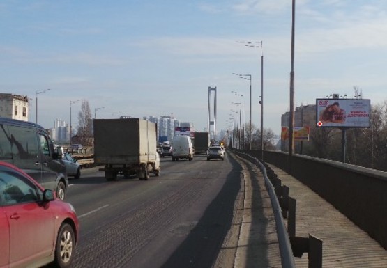 Фото рекламной плоскости по адресу Промышленная ул. (Южный мост)