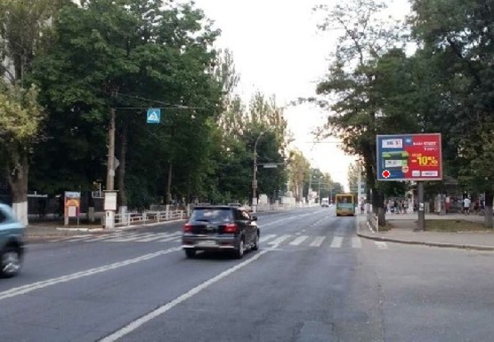 Фото рекламної площини за адресою Ушакова пр, 26 (BackLit)